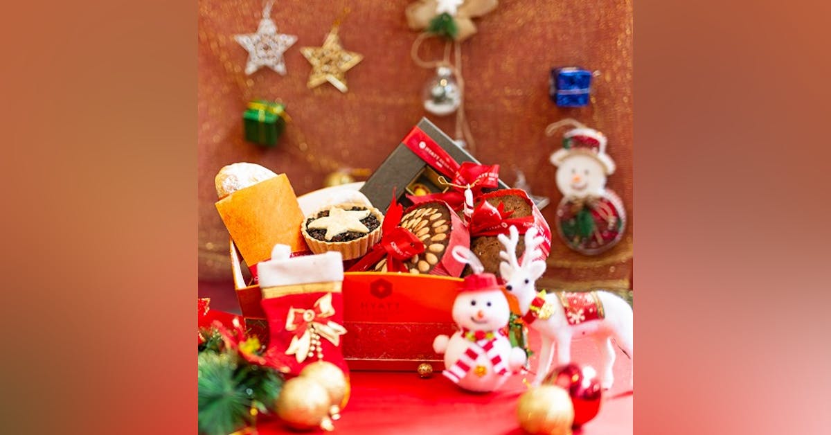 Know what advantages you gain by giving Christmas food hampers bought online