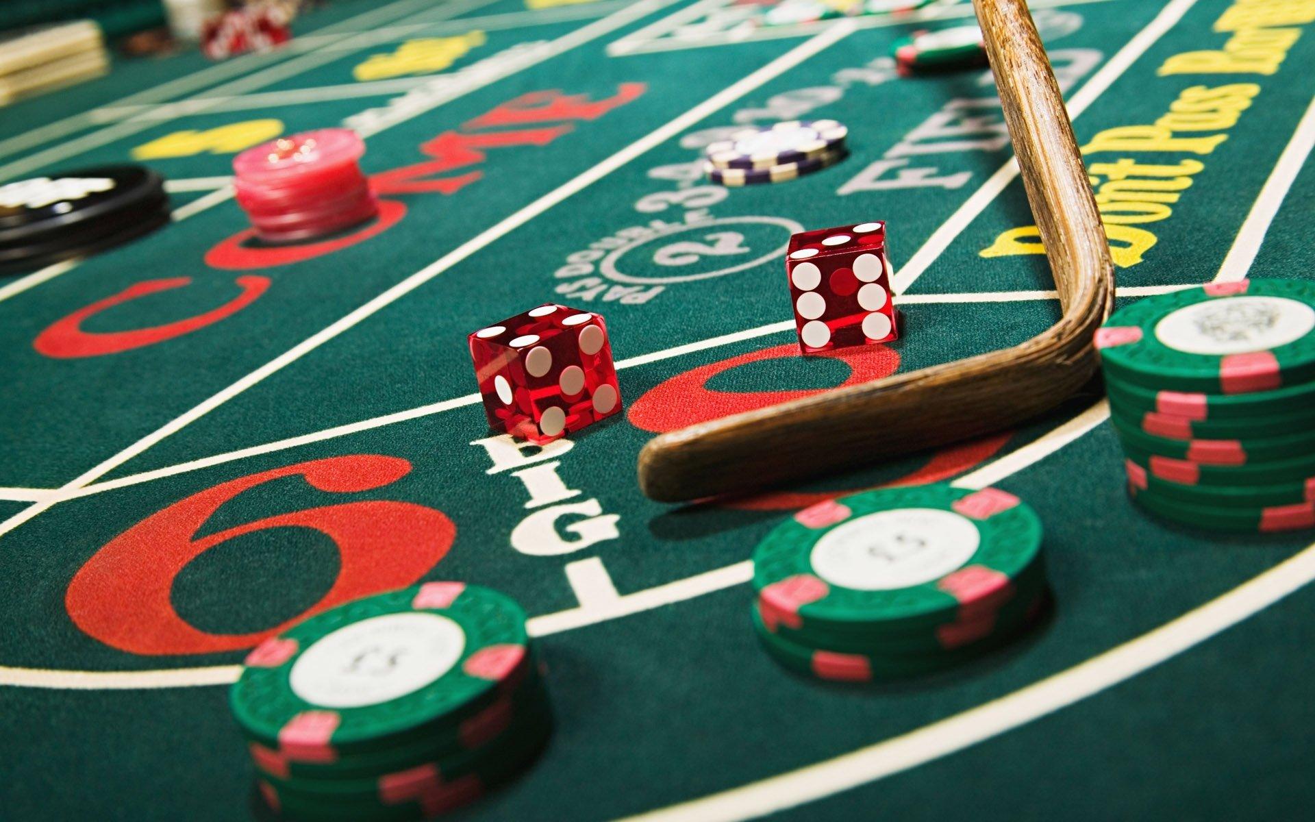 Several of the large list of   advantages associated with internet casino